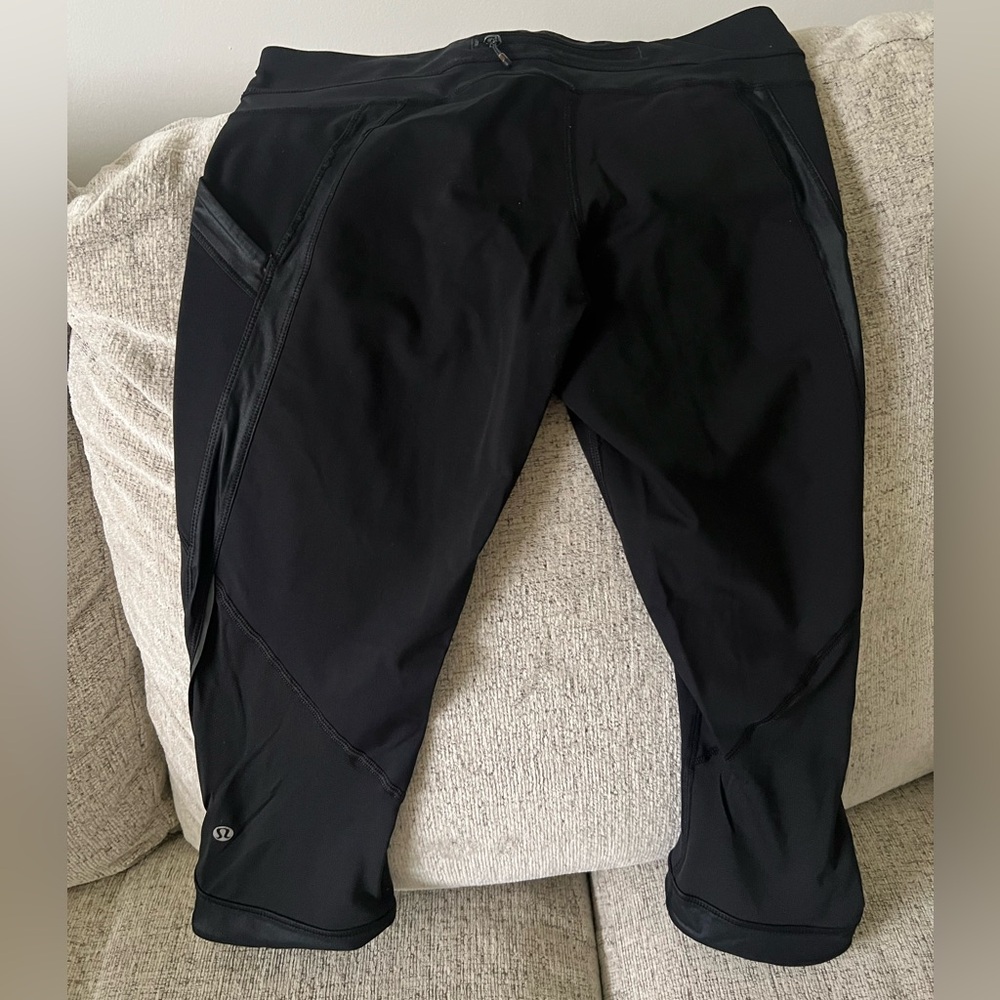 Lululemon black leggings